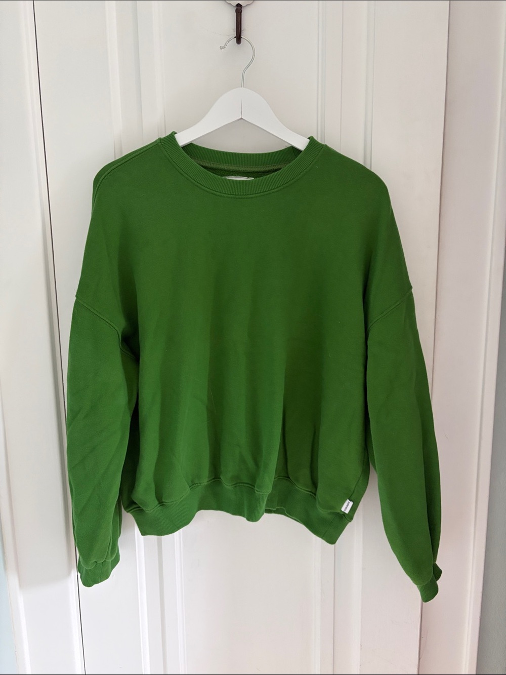 Le Bon Shoppe • Kelly Green Sweatshirt (Size M/L)